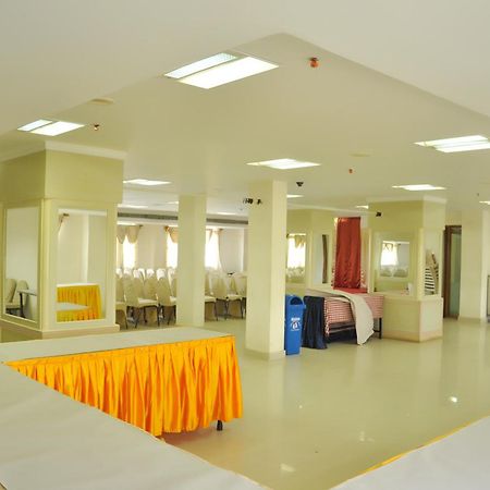 Nayagara Hotel Chennai Exterior foto